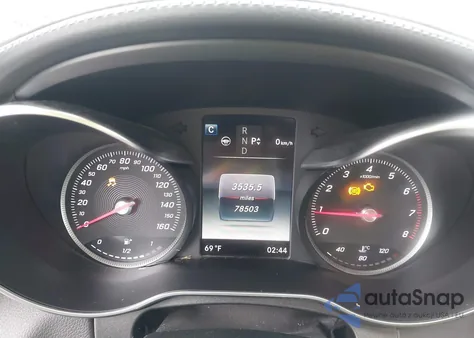 2016 Mercedes-Benz C 300 Sport z USA, uszkodzony, nr VIN 55SWF4JB7GU108951